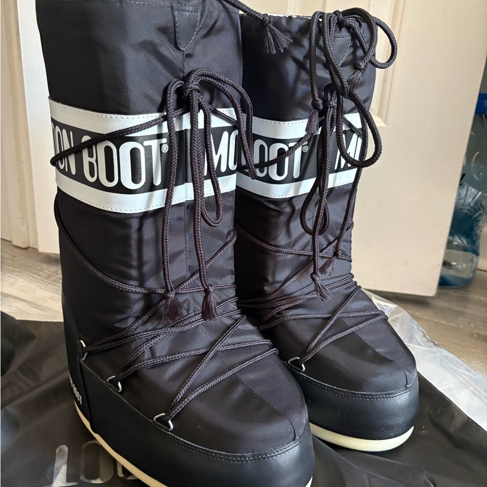 Moon Boot Classic Black Snow Boots
